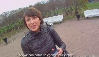 'Жестко трахнул русскую шлюху в подъезде'